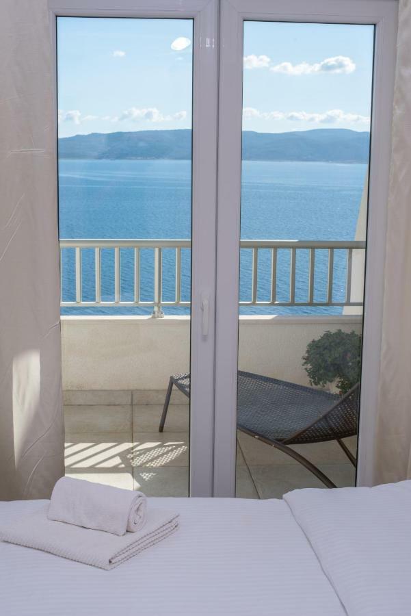Apartments Vela Sollis Marusici  المظهر الخارجي الصورة