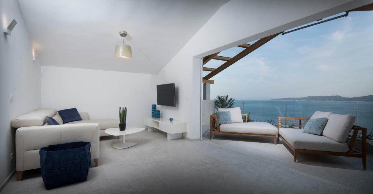 Apartments Vela Sollis Marusici  المظهر الخارجي الصورة